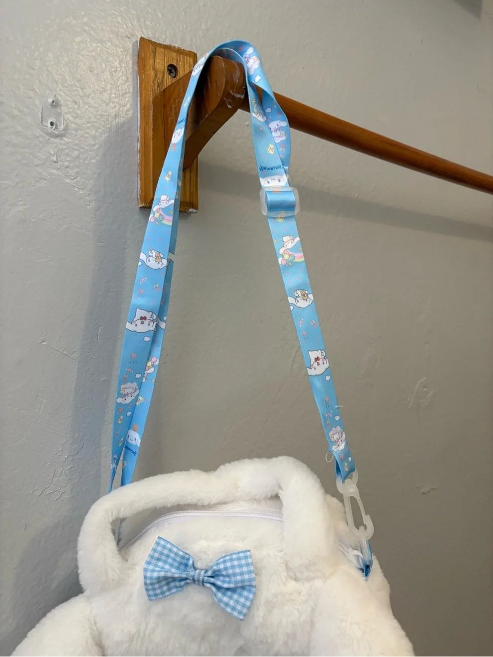 Cinnamon roll Handbag with Blue Bow